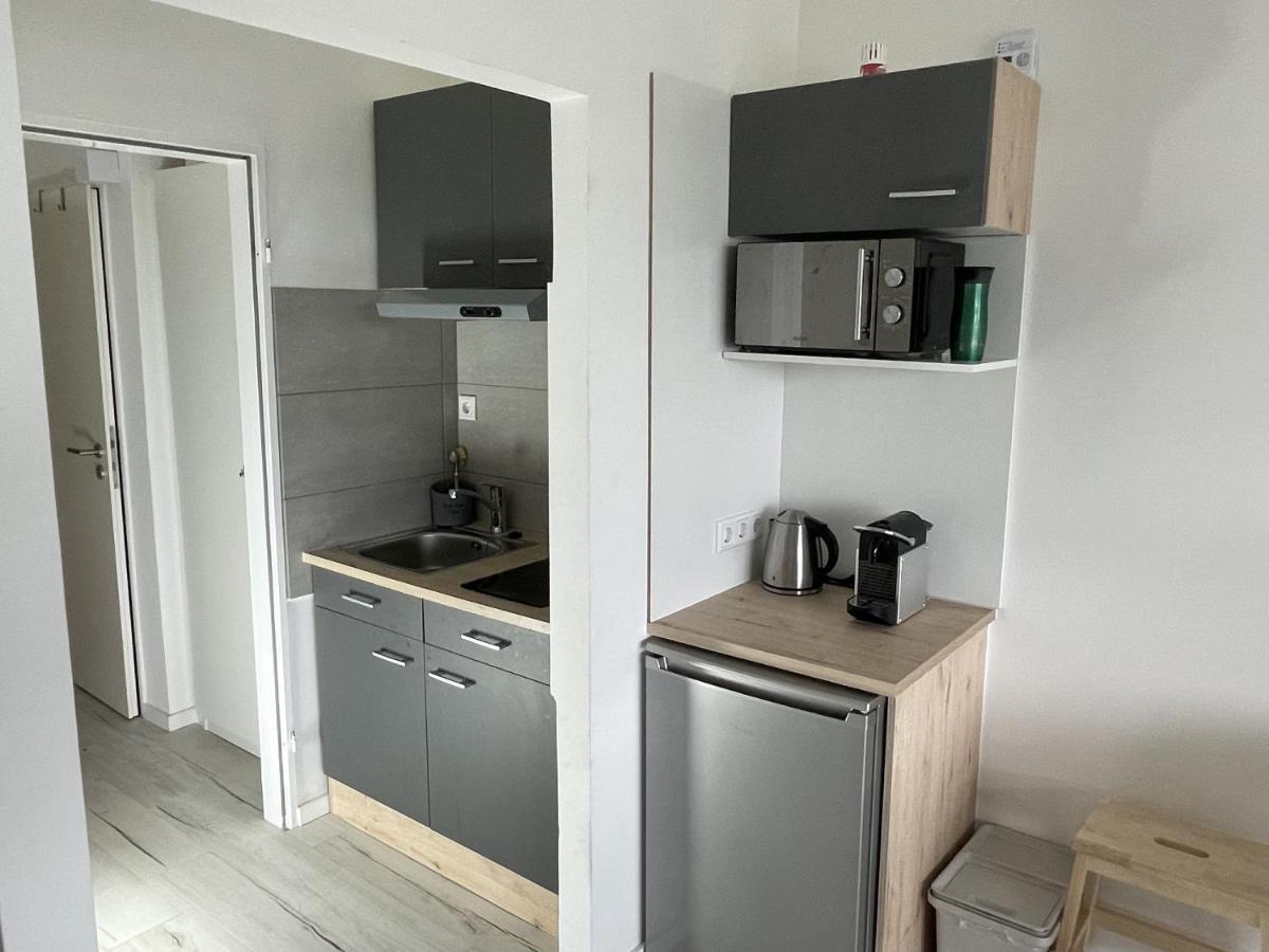 Apartment Rhein - Central - Balcony - Tradefair Neuss Bagian luar foto