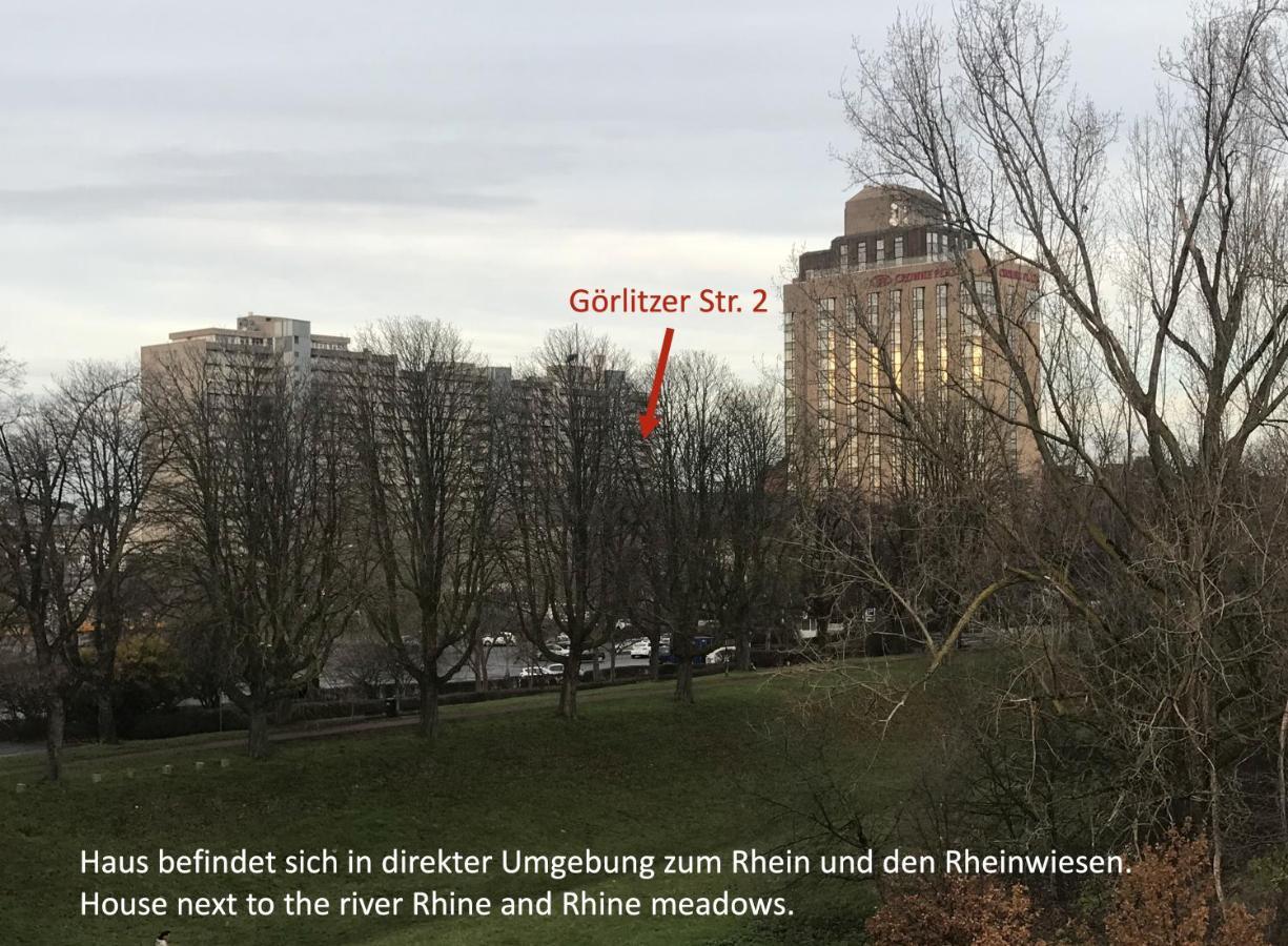 Apartment Rhein - Central - Balcony - Tradefair Neuss Bagian luar foto